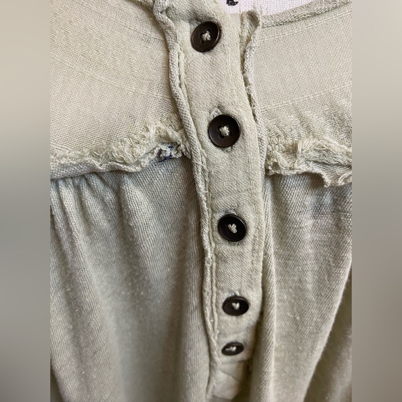 We The Free Women’s Pale Green Tunic Top Size M Gauze Long Sleeve Boho - Picture 8 of 14